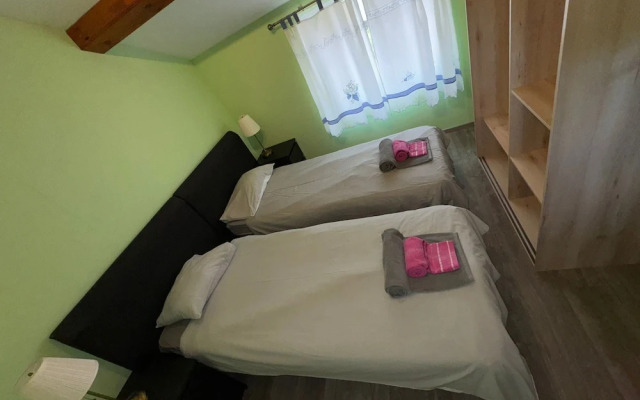 Oasis Surfcamp