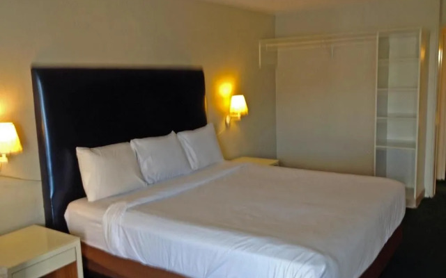 Country Hearth Inn & Suites Paducah