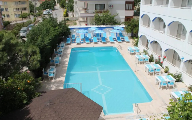 Altinyaz Hotel