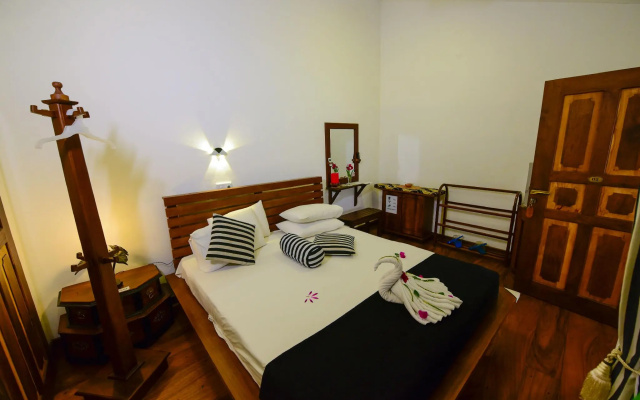 New Old Dutch House Galle Fort