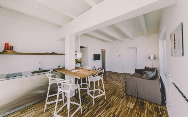 Suite 10 - Home, Design & Spa