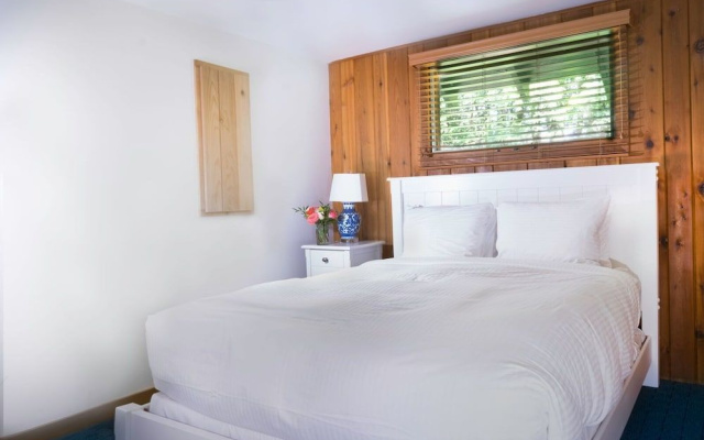Leland Lodge