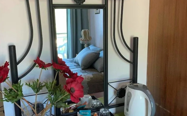 Two Flowers Hotel