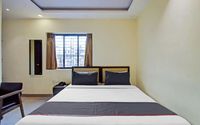 Fabhotel Motisarai