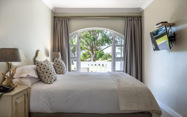 Whale Rock Luxury Lodge