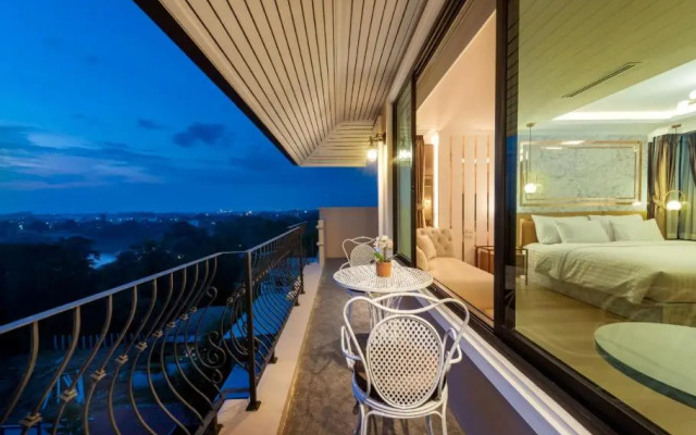 Nine River Hotel