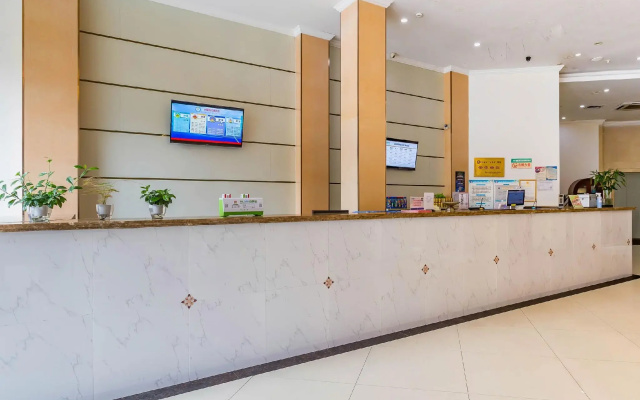 GreenTree Inn Jiangsu Suzhou Kunshan Shimao Plaza Hotel