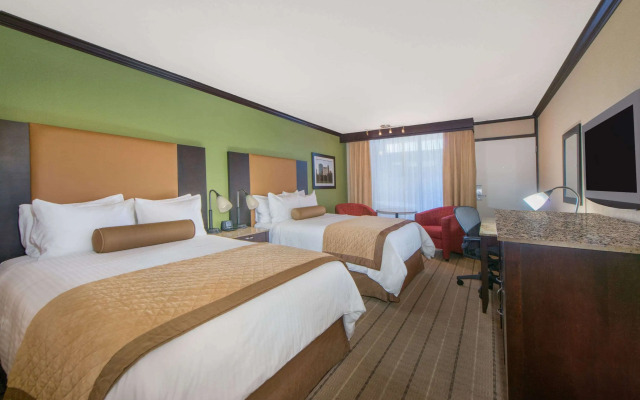 Wyndham Garden Oklahoma City Conference Ctr/Airpt/Bricktown