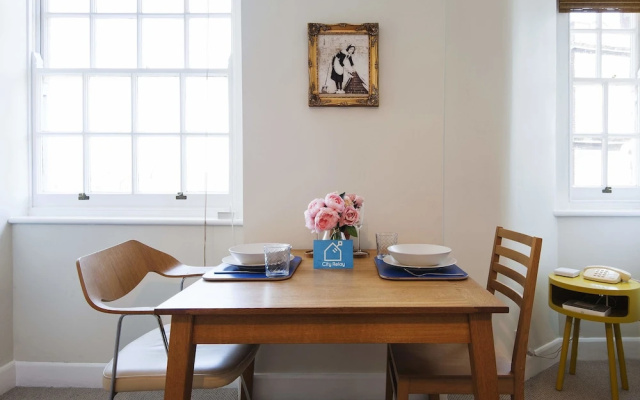 Bright Queen Alexandra Apartment - MPN