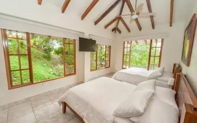 Tangara Lodge