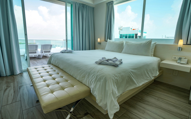 Oleo Cancun Playa All Inclusive Resort