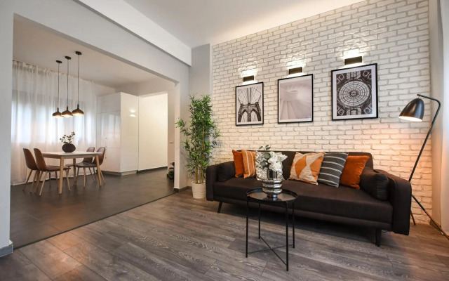 THE MARVELLOUS - Wonderful 2BR Apt at Universitate