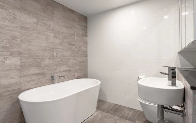 Southport Apartment