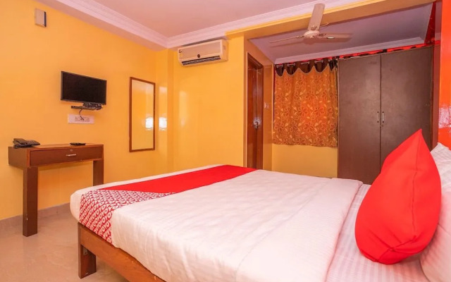 OYO 26900 Royal Inn