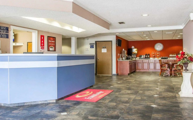 Motel 6 Mobile, AL