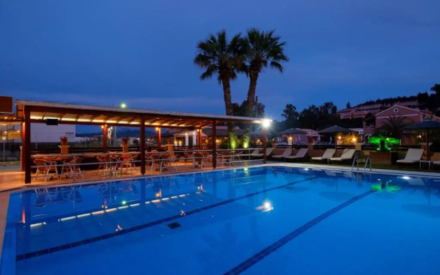 Lagoon Hotel & Apartments