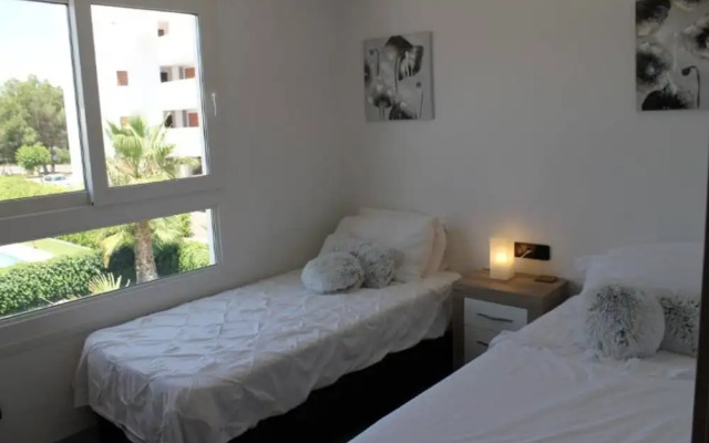LA Fuente 3 Bedroom Apartment With Comm Pool