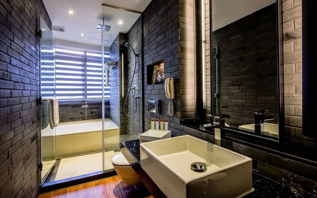 Dazhong Hotel