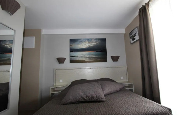 Residence Hoteliere Sarah Bernard