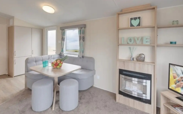 Stunning 6 Birth Caravan in Skegness, Herons Mead