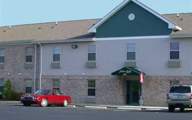 Days Inn And Suites Sellersburg