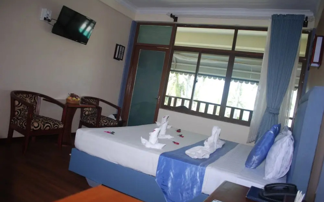 Golden Beach Resort Hotel