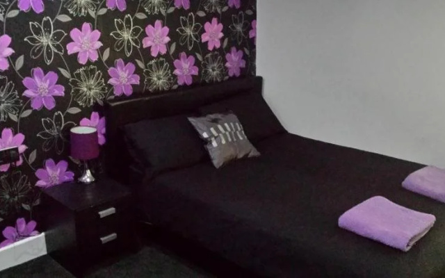 Sunrise Avenue Hotel