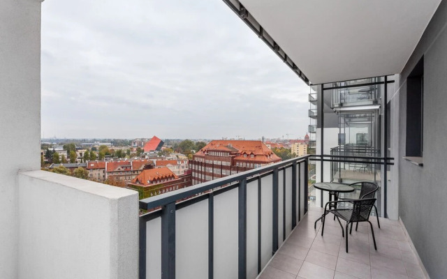 Bastion Walowa by Frey Homes
