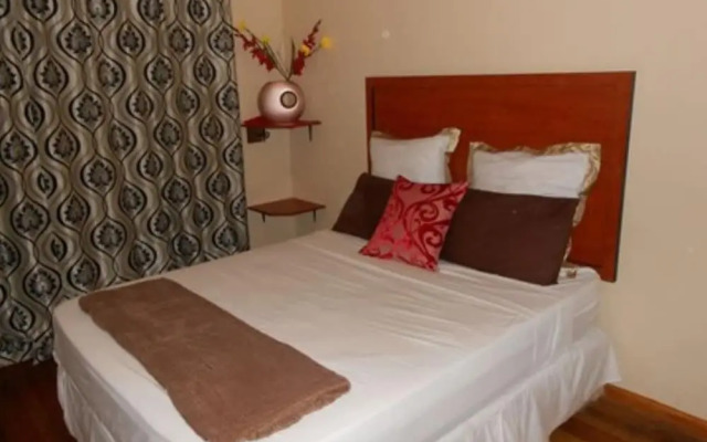 Avion Lodge