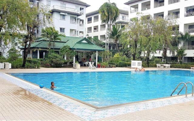 Апартаменты Pool View Apartment Паттайя