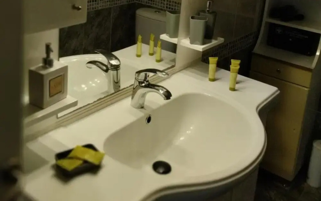 Apartment - Sleeps 4 & Free Parking
