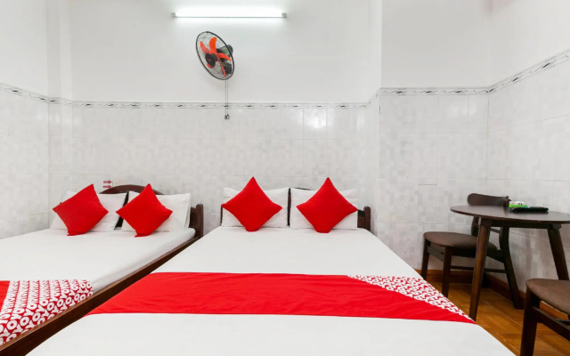 OYO 521 Hoang Anh Hotel