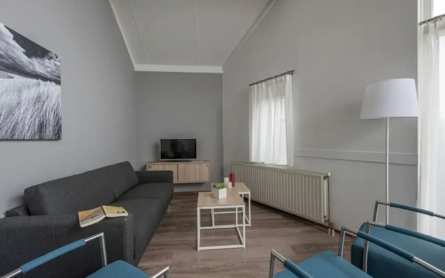 Bungalow Near North Sea Beach With Garden