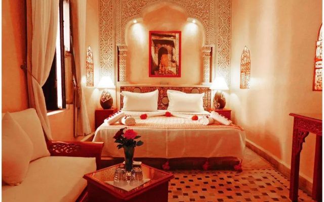 Riad La Rose Dorient
