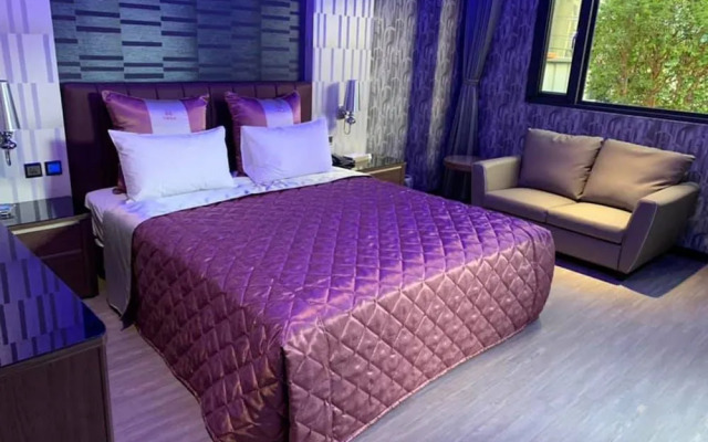 Yinxiang Xihu Motel