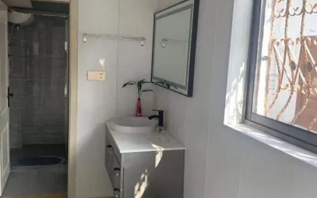 Qinyi Mianmian Homestay (Yangzhou Dongguan Street Branch)