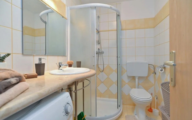 Apartment 258