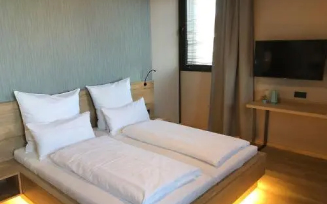 Central Studio Apartments