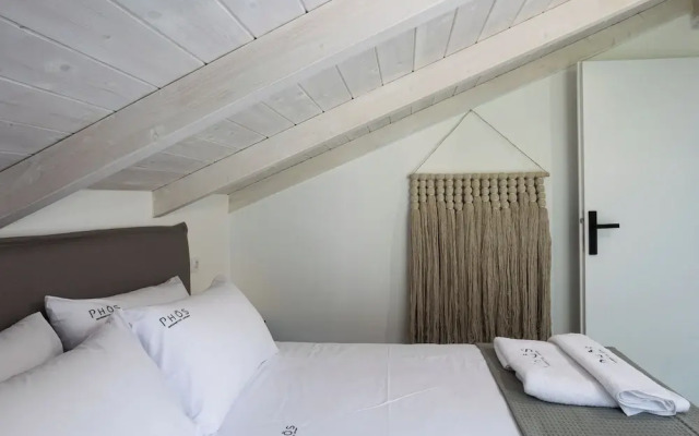 Phos Maisonettes Nikiana