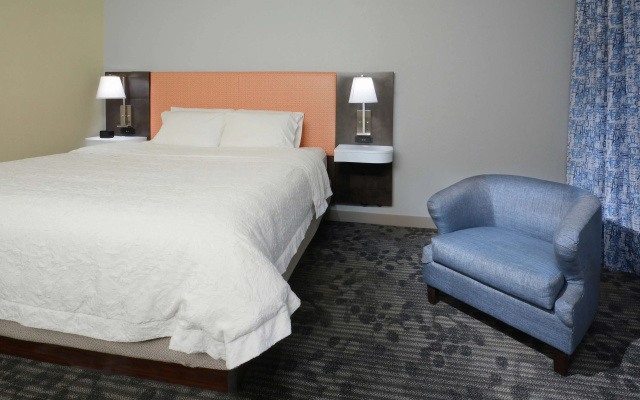 Hampton Inn & Suites Clinton - I-26