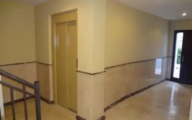 Heart of Old Town Apartment