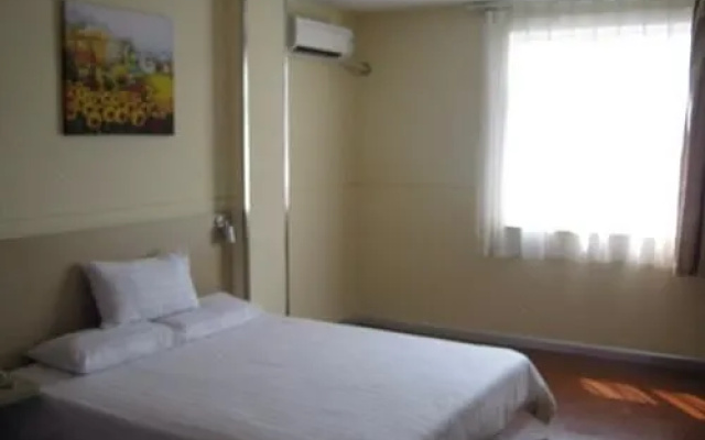 Hanting Hotel Huzhou Aishan Yintai South Street