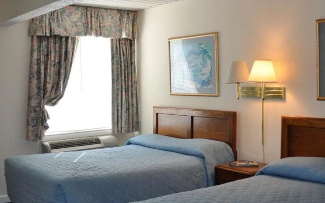 The Diplomat Family Motel