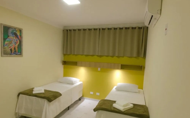 Br Hotel