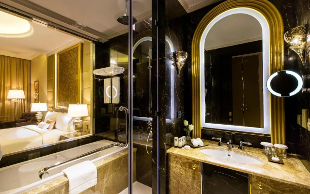 Ezdan Palace Hotel