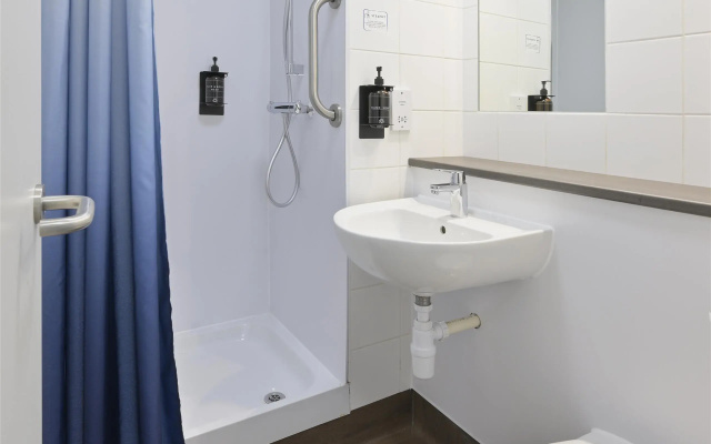 Travelodge Caerphilly Hotel