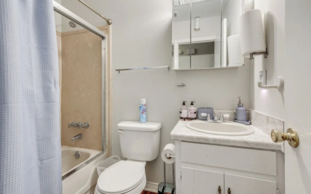 Charming Satsuma Home ~ 14 Mi to Mobile!