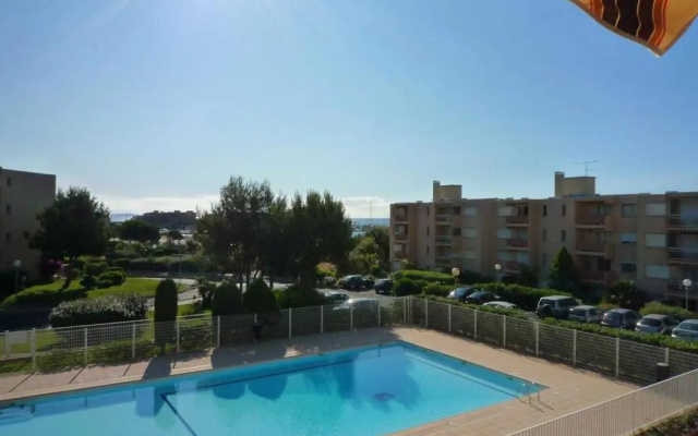 Appartement Bormes-les-Mimosas, 1 pièce, 2 personnes - FR-1-251-414
