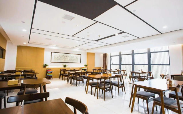 Yunshui Mingxin Art Hotel (Enshi Prefecture Cultural Center Xintiandi Branch)