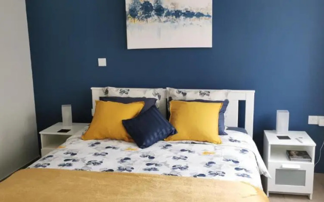 Elegant & Trendy Apt in a Peaceful Area